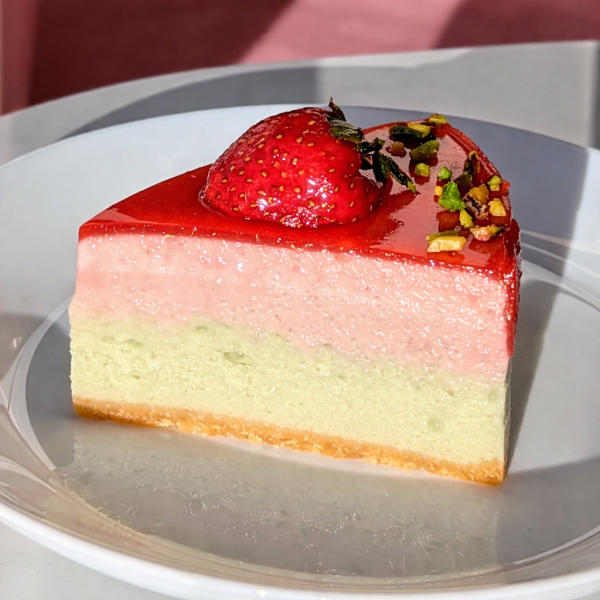 მარწყვის და ფსტის ჩიზქეიქი | Strawberry Pistachio Cheesecake - Image 2