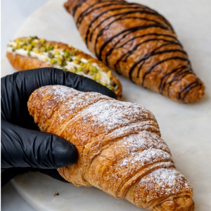 კრუასანი ვანილის კრემით | Vanilla Croissant